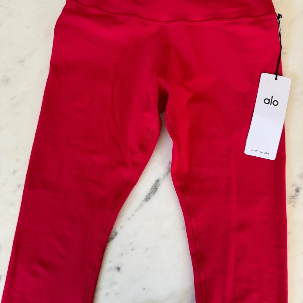 NWT ALO Alosoft High-Waist 7/8 Highlight Leggings, Size M, in Bold Red